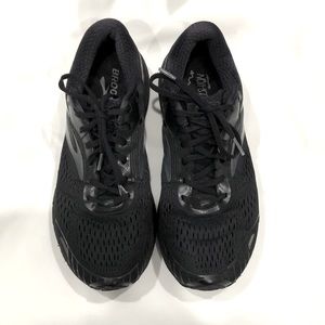 Men’s size11.5 wide(2E) Brooks Adrenaline 18 Black